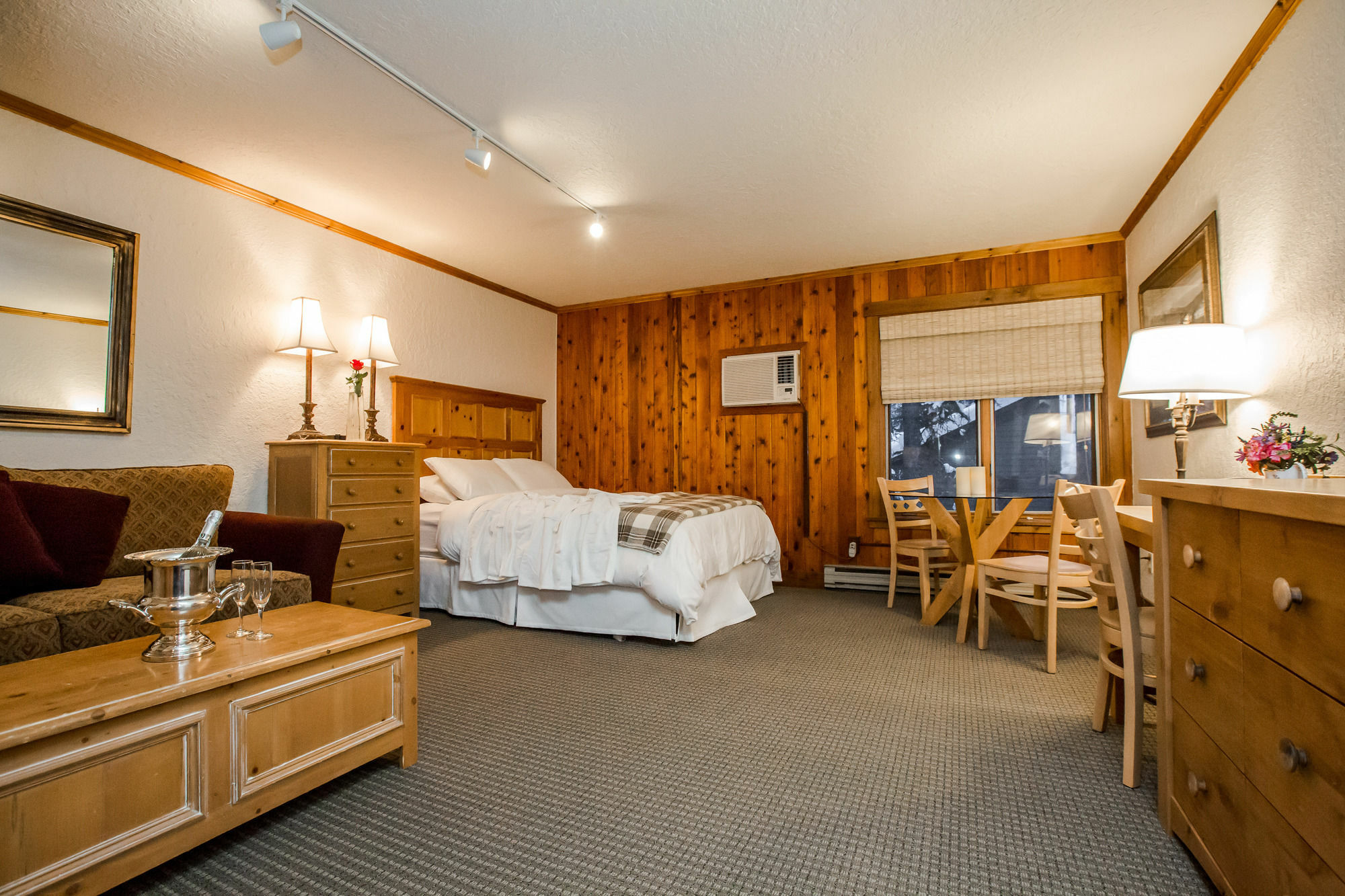 Kandahar Lodge At Whitefish Mountain Resort Экстерьер фото